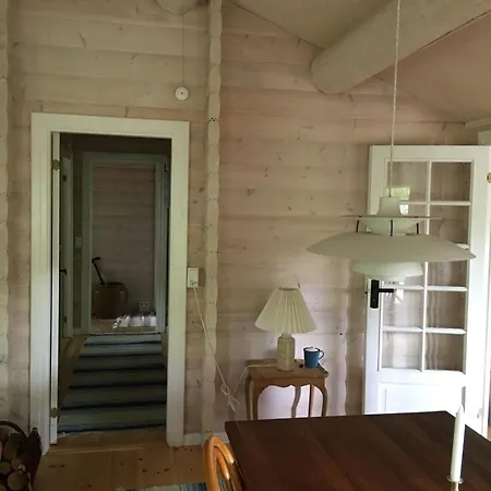 Casa vacanze Log House Near A Child-friendly Sandy
